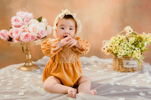 安吉如何借助怀孕丰胸